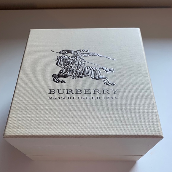 Burberry Watch - Picture 4 of 12